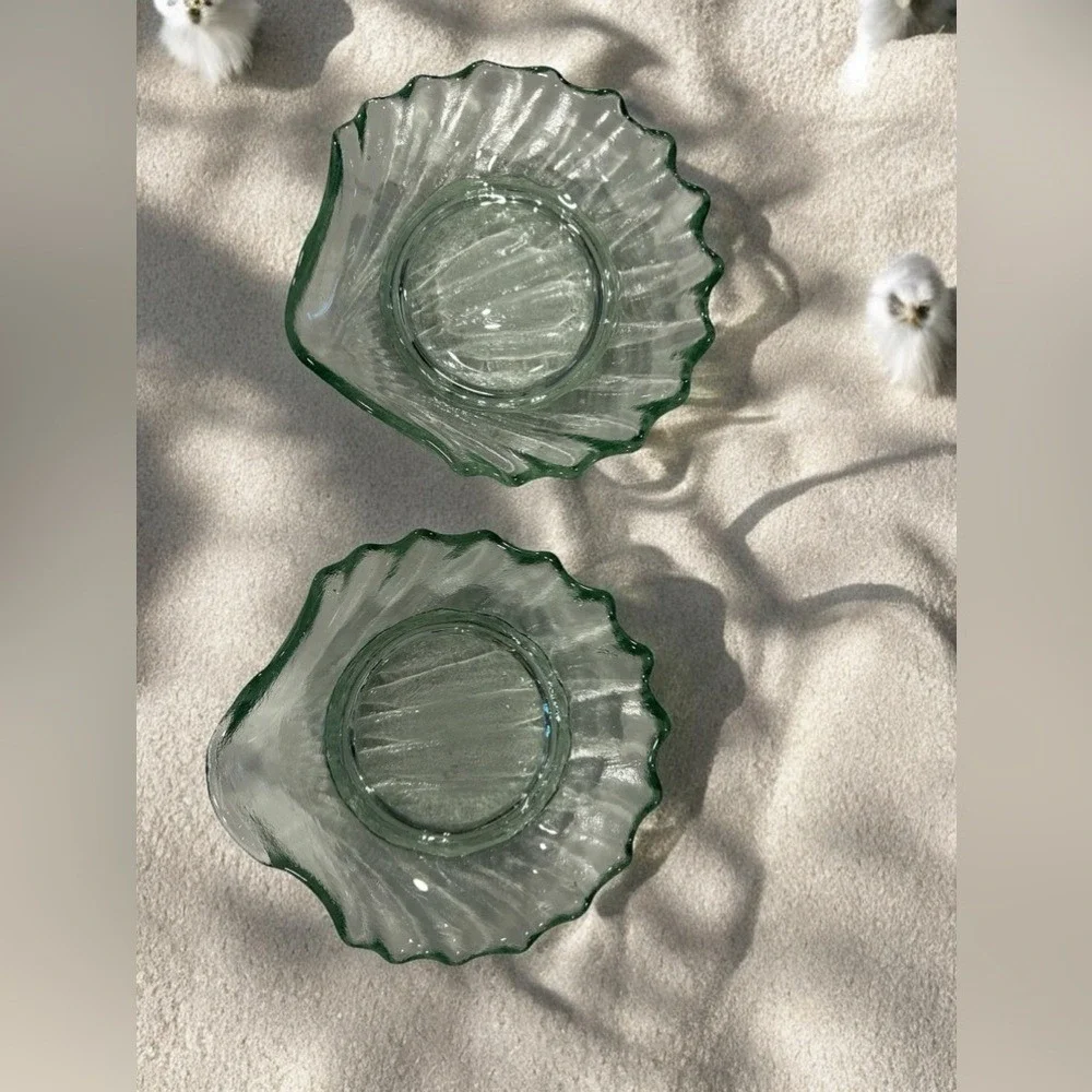 (2) Beautiful Vintage Green Glass‎ Shell Shaped Dish Bowls - Excellent Condition